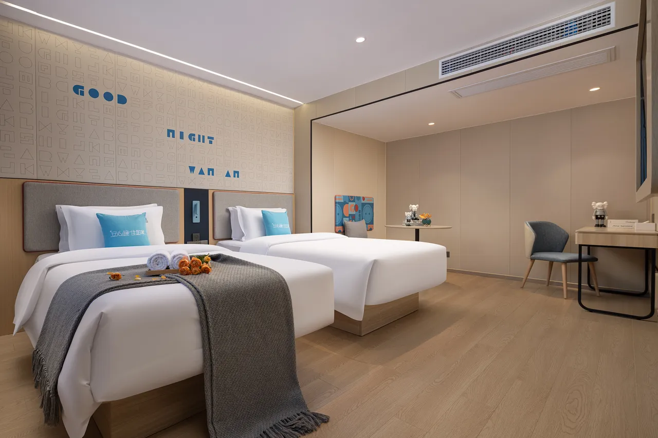 Zero-Pressure Twin room